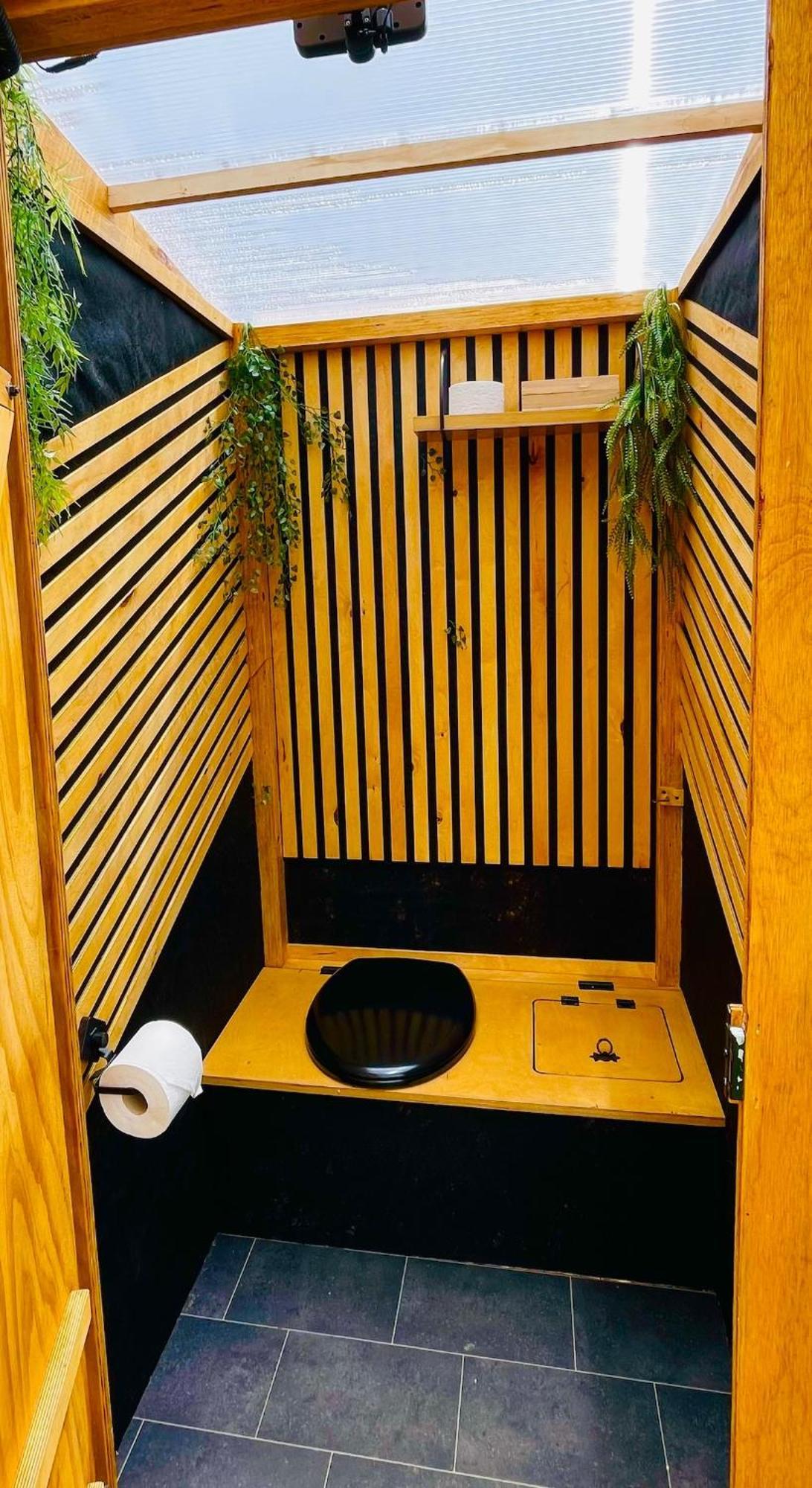 فندق Glamping Hohe Wand - Zelt Mit Sternenfenster Und Whirlpool Maiersdorf المظهر الخارجي الصورة